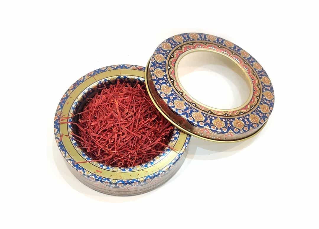 تصویر 1 از زعفران دستچین یک مثقالی با ابعاد هماهنگ و کنترل شده